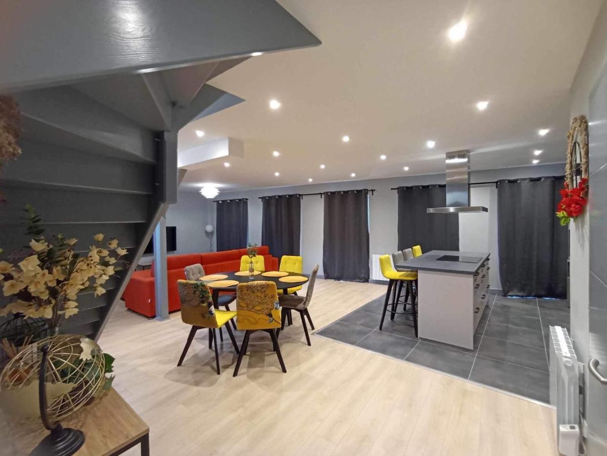 Le Palais Duplex Apartment Autun Bagian luar foto