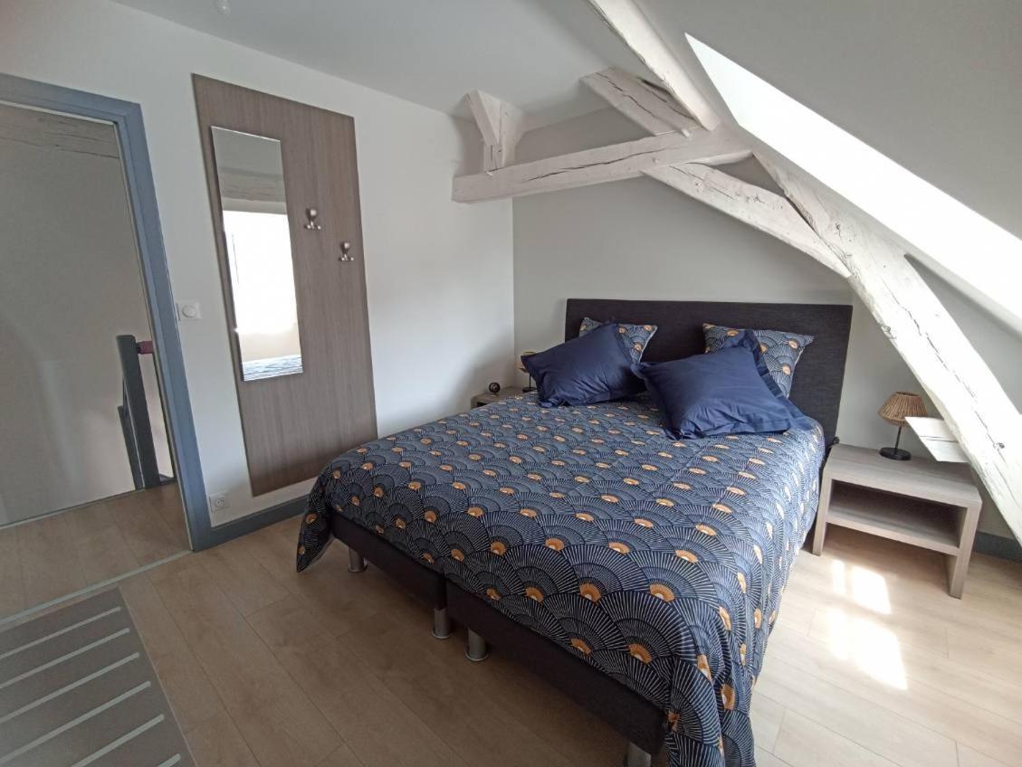Le Palais Duplex Apartment Autun Bagian luar foto